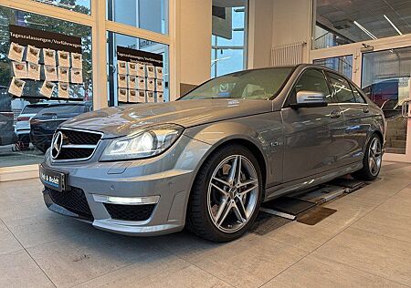Mercedes-Benz C 63 AMG C63 AMG*GSD,VOLLLEDER,H&K,BI-XENON,2.HAND*