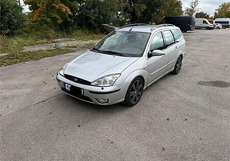 Ford Focus 2.0 Ghia Exclusiv Autom. Ghia Exclusiv