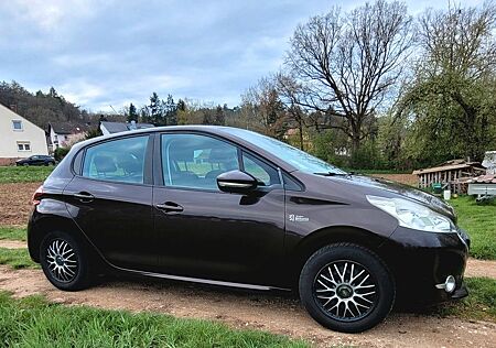 Peugeot 208 1.2 Active 82 VTi Active
