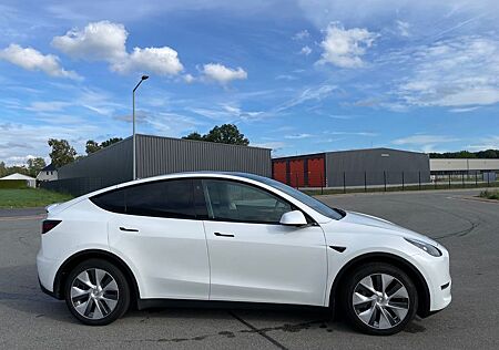Tesla Model Y Long Range Dual Motor AWD Long Range