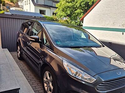 Ford S-Max 2,0 TDCi 110kW Trend 7 Sitzer