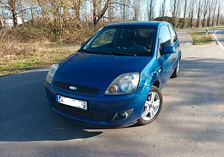 Ford Fiesta 1,4 16V Ambiente / JD3