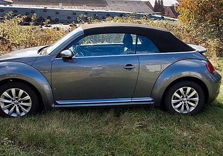 VW Beetle Volkswagen 2.0 TDI 81kW BMT Cabriolet -