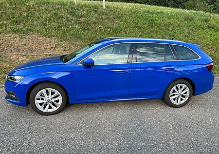 Skoda Octavia 1.5 TSI FIRST EDITION COMBI FIRST ED...