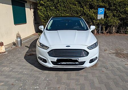 Ford Mondeo 2,0 TDCi Bi-Turbo Titanium PowerShift...