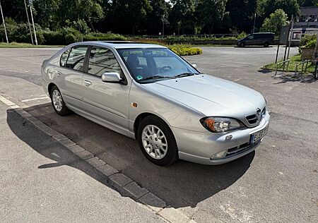 Nissan Primera P11