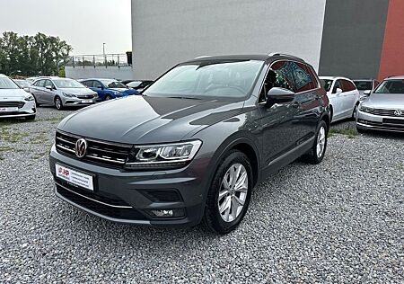 VW Tiguan Volkswagen Highline 2.0 TDI DSG/1.Hand/Kamera/Panor.