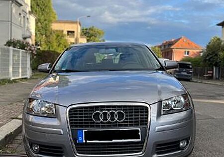 Audi A3 1.6 Ambiente Sportback Ambiente
