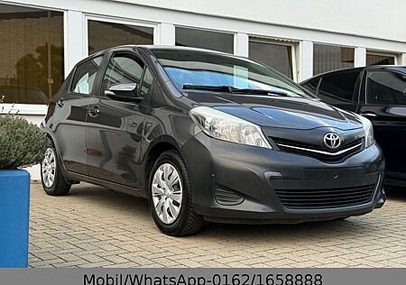 Toyota Yaris Life Automatic Camera