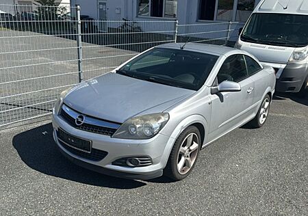 Opel Astra H Twin Top Edition