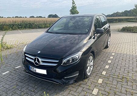 Mercedes-Benz B 180