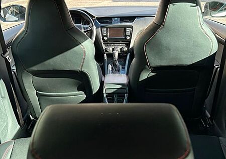 Skoda Octavia 2.0 TDI DSG RS Combi RS
