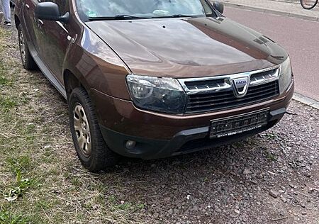 Dacia Duster 1.6 16V 105 4x4 -