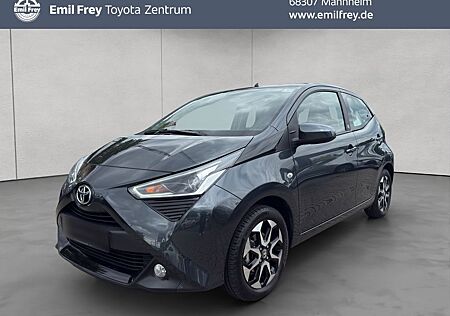 Toyota Aygo (X) -play Team Deutschland