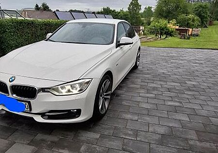 BMW 320d Sport Line Sport Line