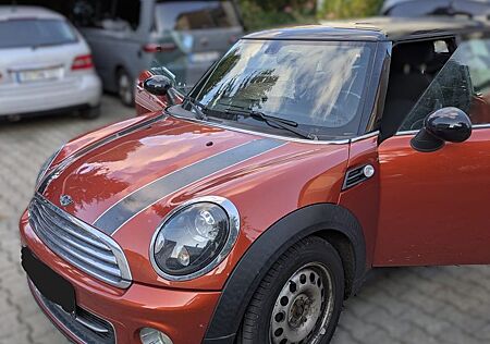 Mini Cooper 1.6 (122 PS) Scheckheftgepflegt, TüV neu
