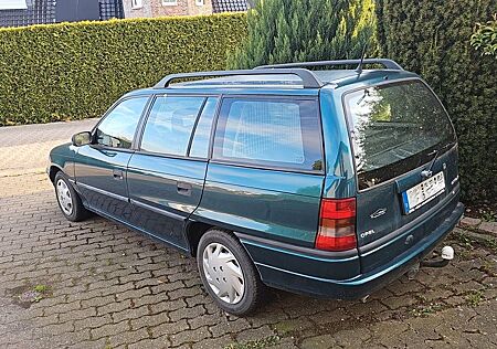 Opel Astra Gepflegtes Rentnerfahrzeug | EZ 05/1997