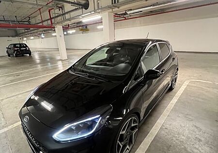 Ford Fiesta 1,5 EcoBoost ST mit VOLLAUSSTATTUNG