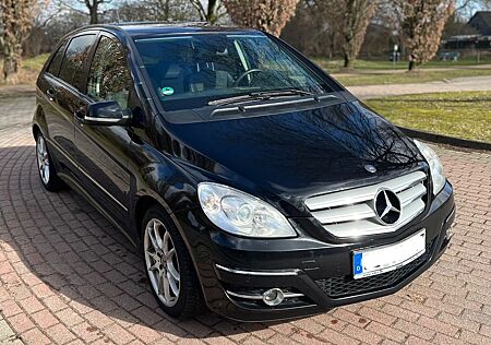 Mercedes-Benz B 200 CDI -