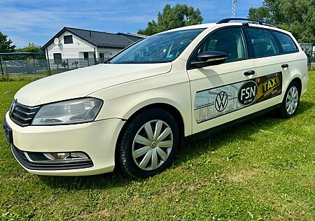 VW Passat Variant Volkswagen Trendline BlueMotion