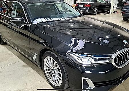 BMW 530 Baureihe 5 Lim. i xDrive Luxury Line