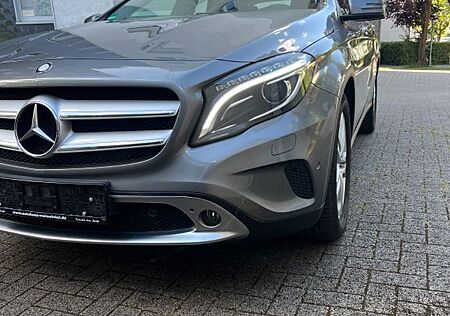 Mercedes-Benz GLA 200 Urban Urban
