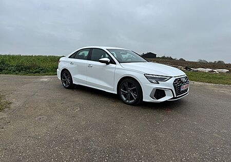 Audi S3 Lim. 2.0 TFSI quattro basis