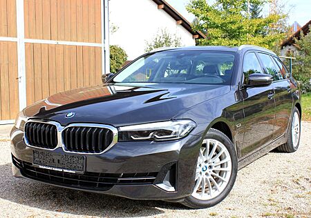 BMW 530e Touring Aut. Leder AHK Kamera 1.Hand 41km!