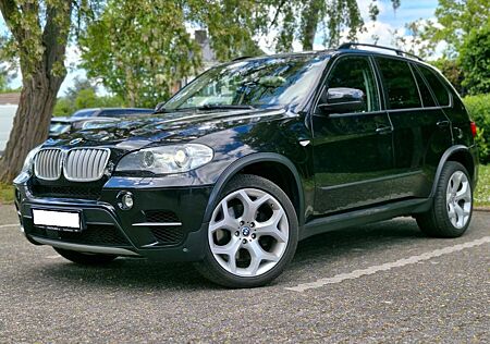 BMW X5 xDrive40d - AHK 7-Sitzer TÜV NEU