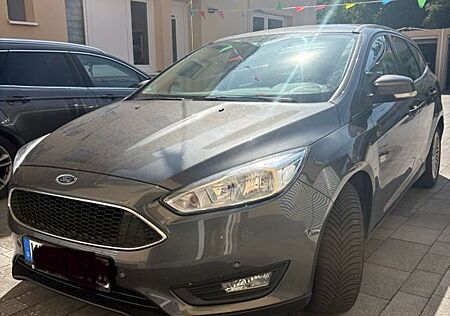 Ford Focus 1,5 EcoBoost Cool & Connect Cool & Connect