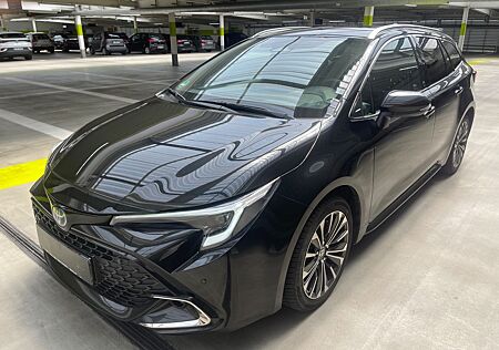 Toyota Corolla Touring Sports Hybrid Team D