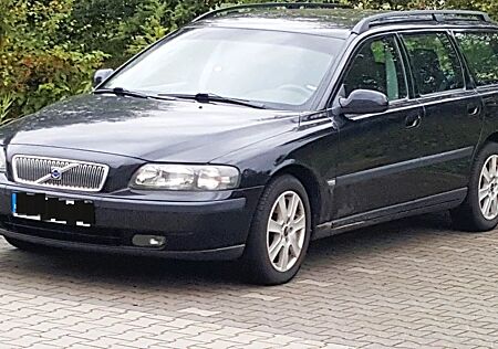 Volvo V70 2.4D - Teilespender