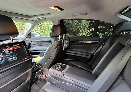 BMW 730 d.Euro6.Nachtsicht Kamera.Bildschirme hinten