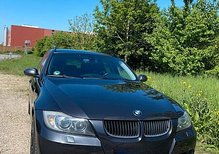 BMW 320i touring -