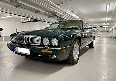Jaguar Daimler 4.0 V8 Lang - Sammlerfahrzeug