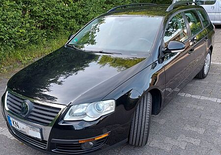 VW Passat Variant Volkswagen 1.4 TSI BlueMotion Trendline ...