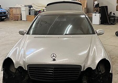 Mercedes-Benz E 270 CDI AVANTGARDE Avantgarde