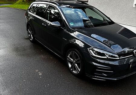 VW Golf Volkswagen 1.5 TSI ACT DSG Highline Variant Highline