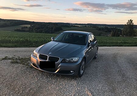 BMW 318d - DPF Klimaaut., PDC, MFL, Alu, SHZ, Xenon