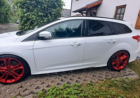 Ford Focus 2,0 EB ST Turnier ST