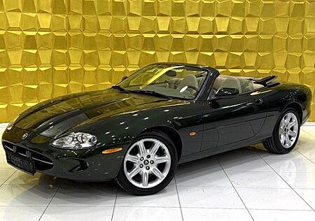 Jaguar XK8 Convertible *CABRIO*SHZ*17 TSKM*2 HAND*