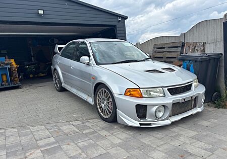 Mitsubishi Lancer Evo 5 GSR