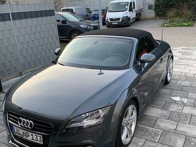 Audi TT Roadster 2.0 TFSI - S-Line  Spott Knopf