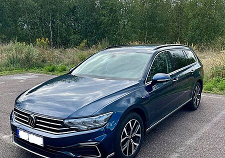 VW Passat Volkswagen GTE