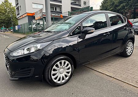Ford Fiesta Sync Edition* TÜV & SERVICE NEU*