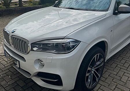 BMW X5 M50 M50d -