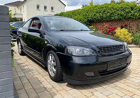 Opel Astra Coupé 2.2 16V - Leder