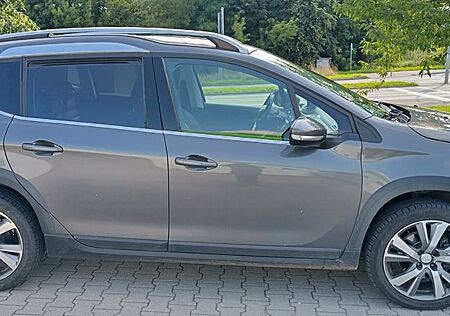 Peugeot 2008 Allure BlueHDi 100 Allure