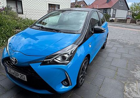 Toyota Yaris 1,5-l-Dual-VVT-iE CVT Team Deutschland...