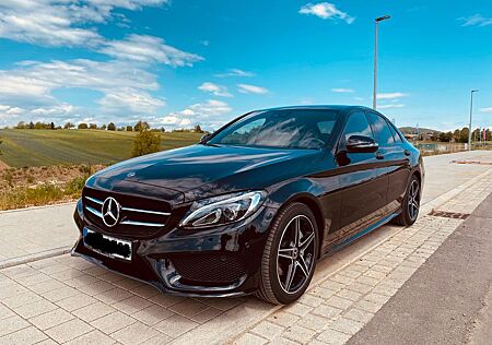 Mercedes-Benz C 180 AMG In/ Ex- Night- Burmester Soundsystem